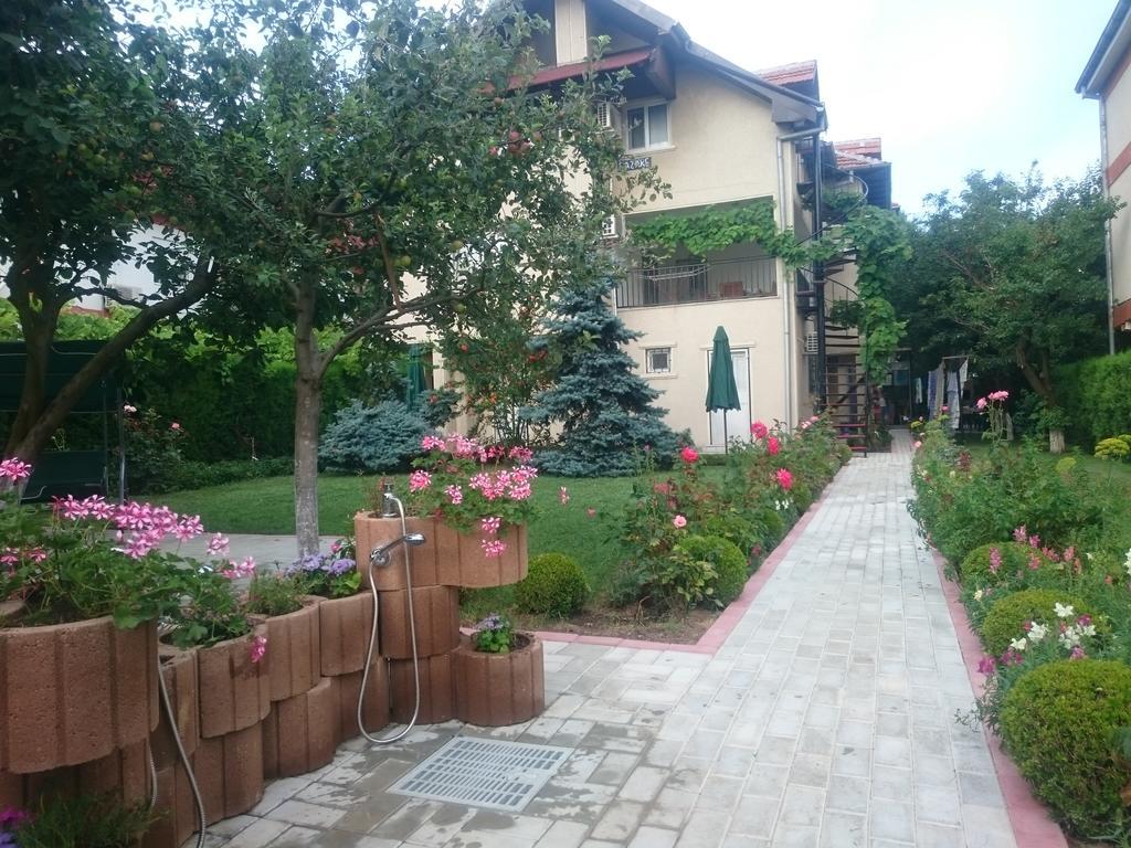 Zoi Residence Костинешти Экстерьер фото